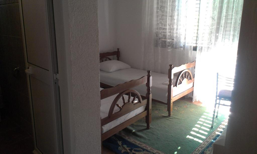 Guesthouse Sinani อุลซิน ห้อง รูปภาพ