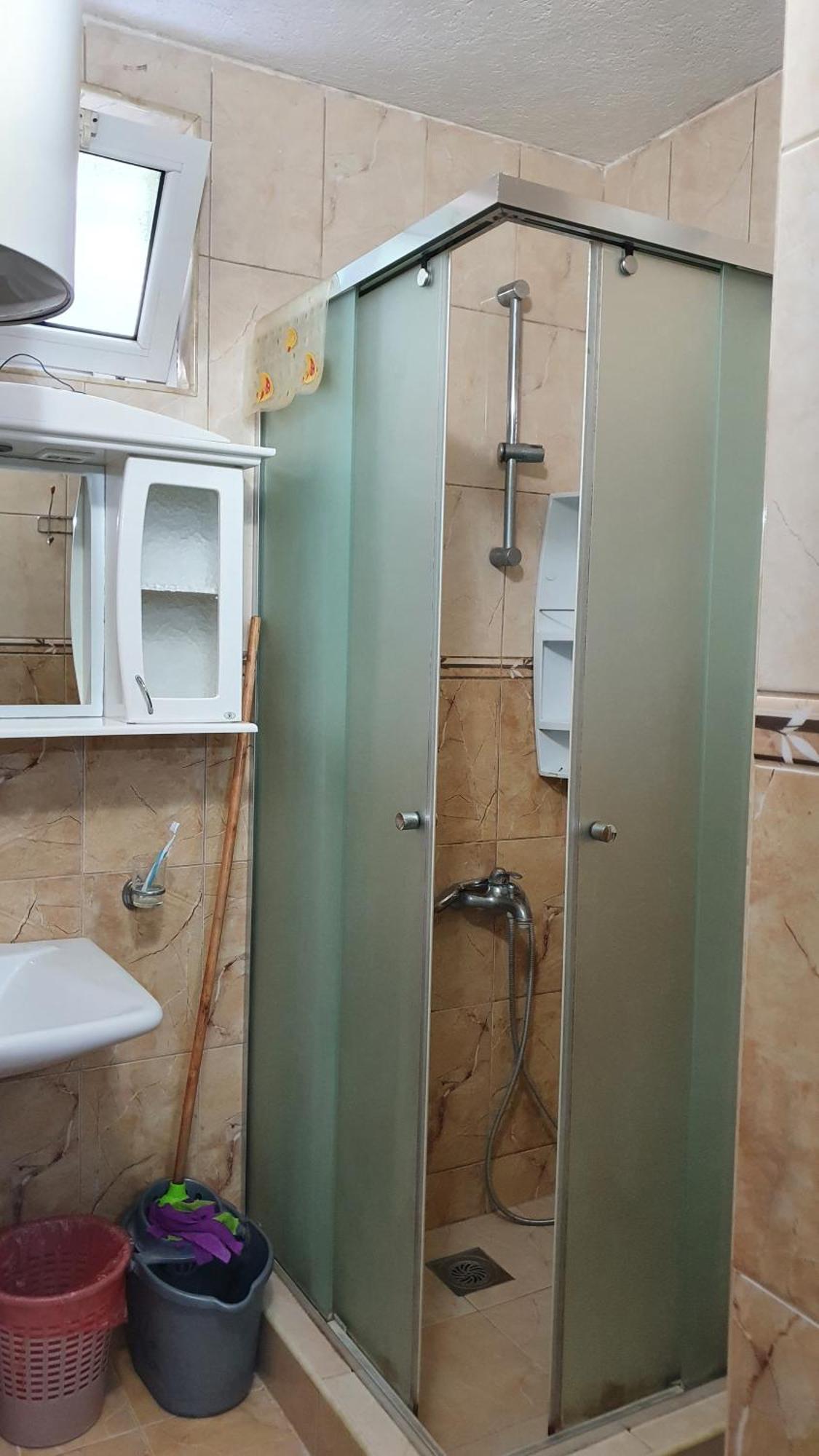 Guesthouse Sinani อุลซิน ภายนอก รูปภาพ